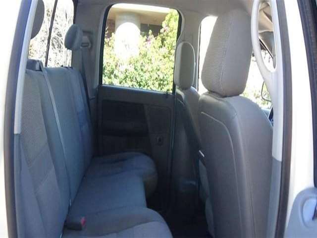 Dodge Ram Pickup 2500 2006 photo 36